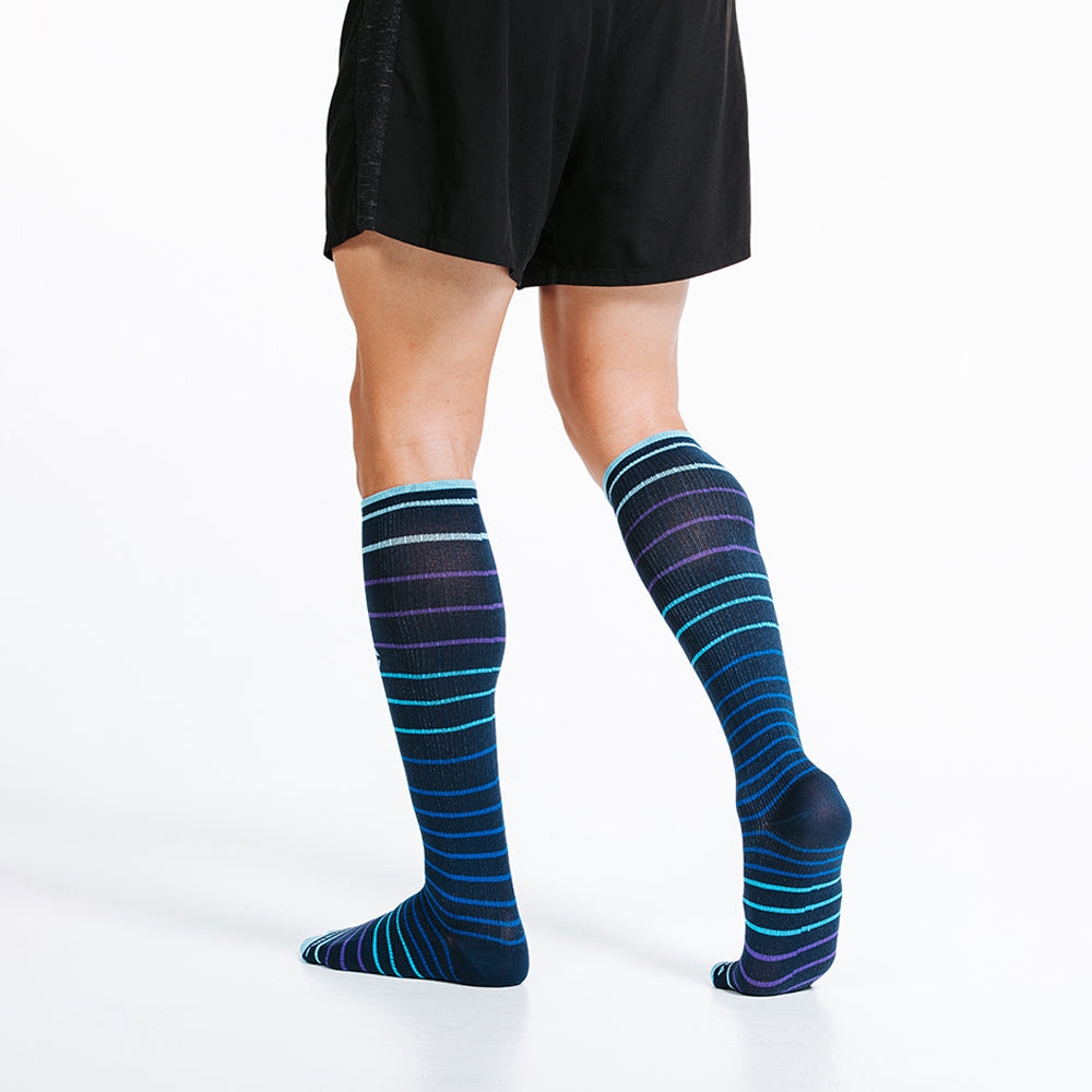 Pro Compression Marathon Socks, Navy Blue Lines