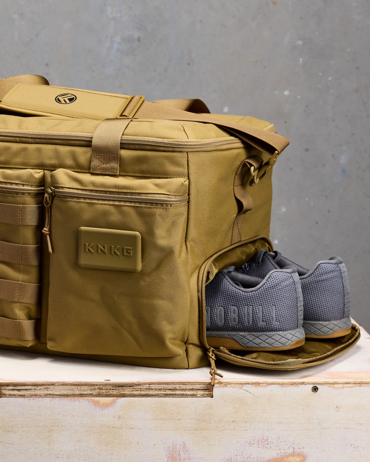 KNKG Conquer Duffel Desert