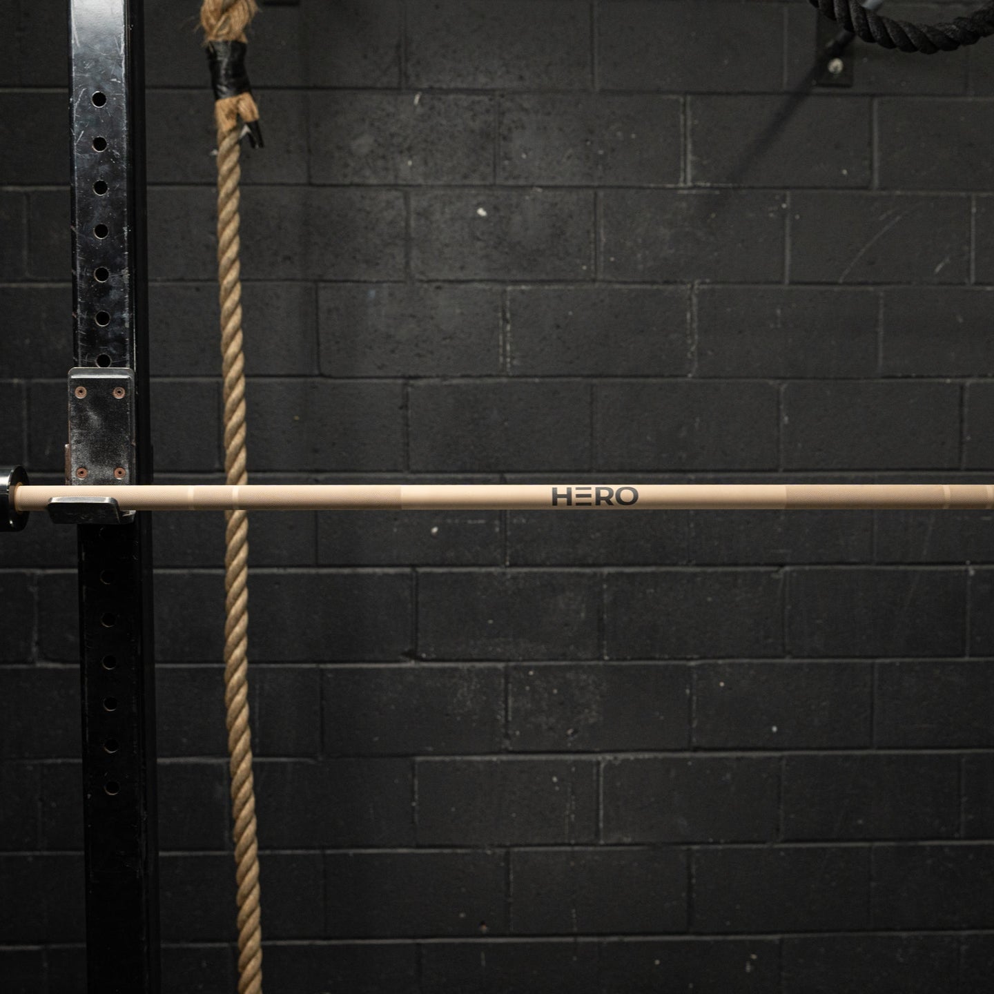 Hero 20kg Legend Bar - Predator Edition