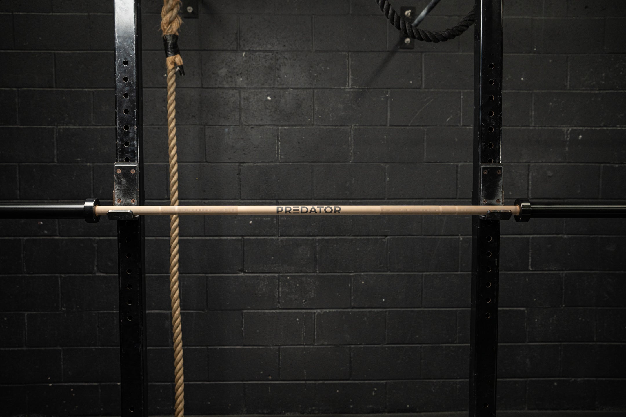 Hero 20kg Legend Bar - Predator Edition