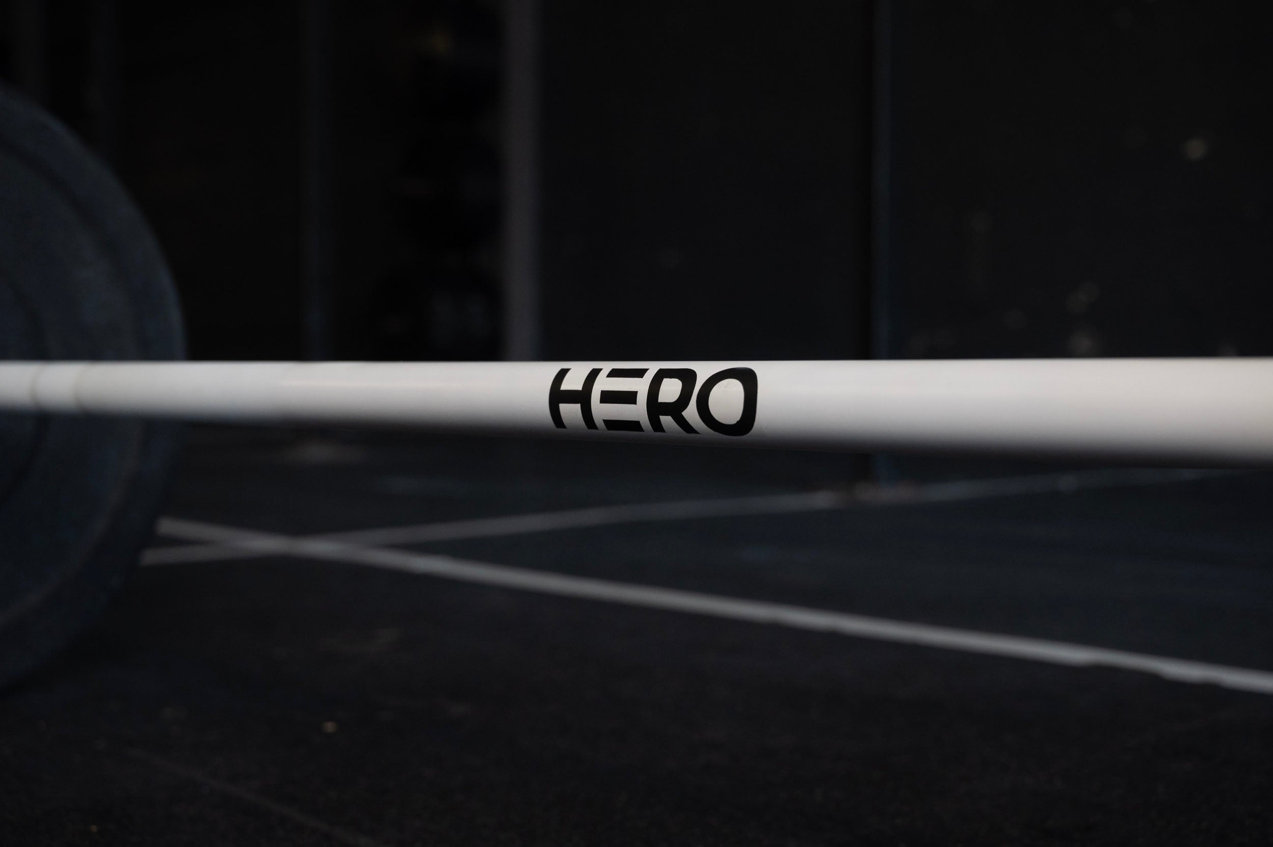 Hero 20kg Empire Bar - Stormtrooper White