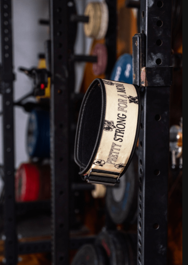 2POOD Pretty Strong for a Mom by Arielle Loewen 4" Weightlifting Belt