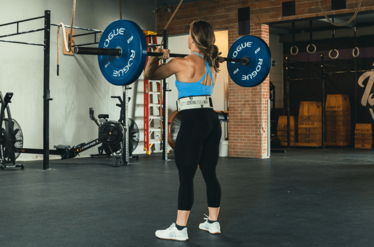 2POOD Pretty Strong for a Mom by Arielle Loewen 4" Weightlifting Belt